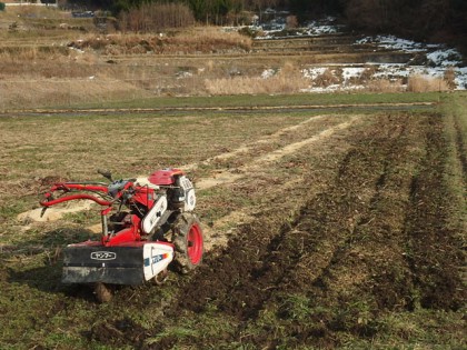 【写真】耕耘機（ヤンマーYG8）